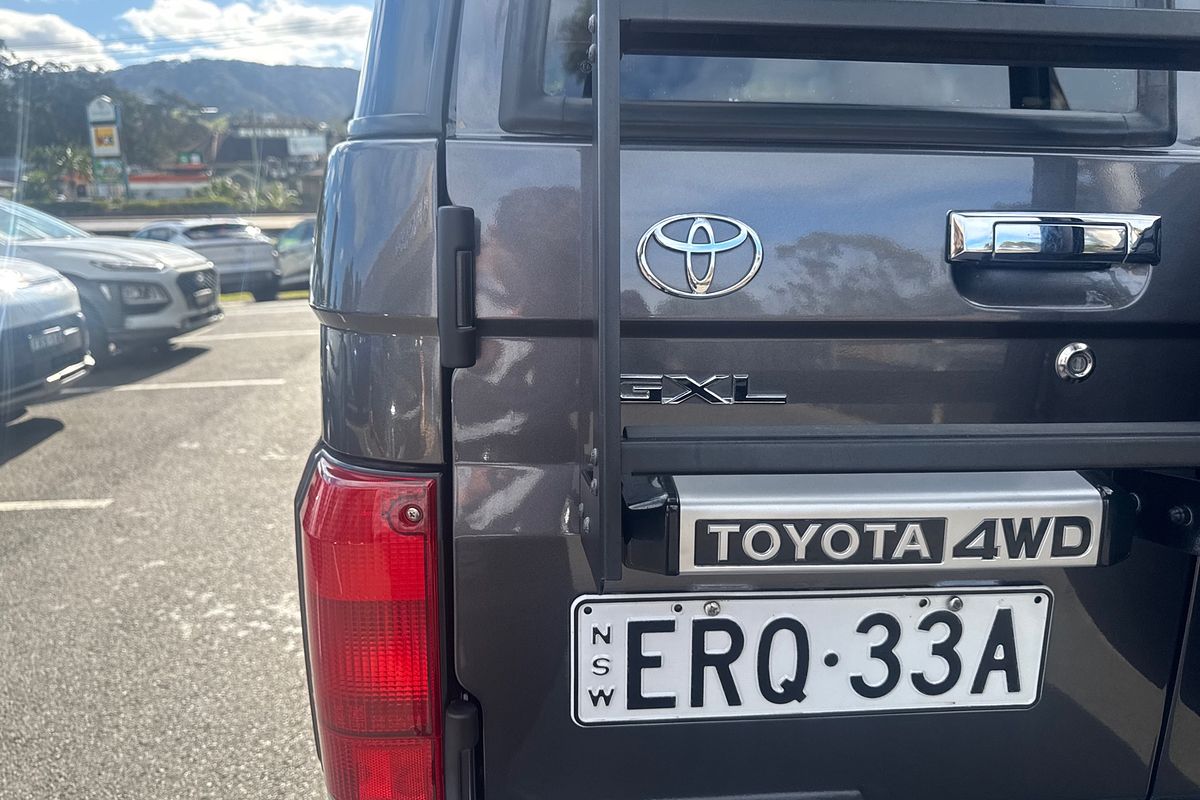 2021 Toyota Landcruiser GXL VDJ76R