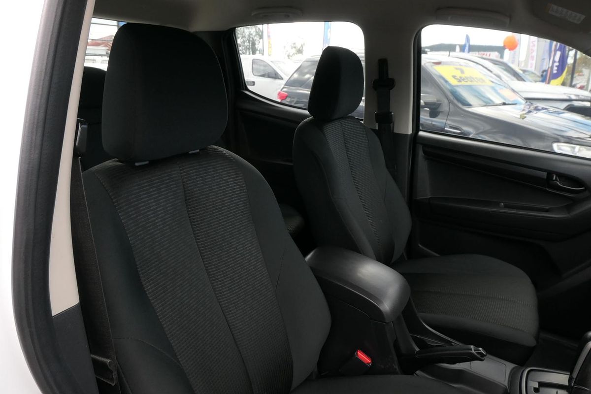 2020 Isuzu D-MAX SX High Ride Rear Wheel Drive