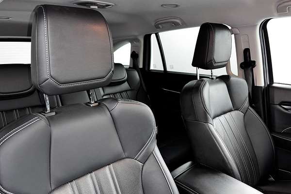 2024 Isuzu MU-X LS-T