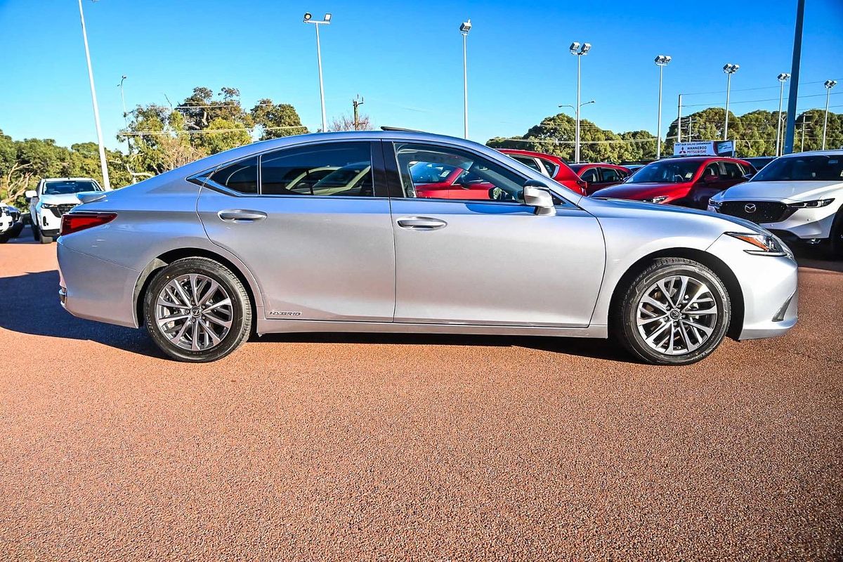 2021 Lexus ES ES300h Luxury AXZH10R