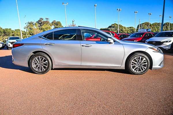 2021 Lexus ES ES300h Luxury AXZH10R