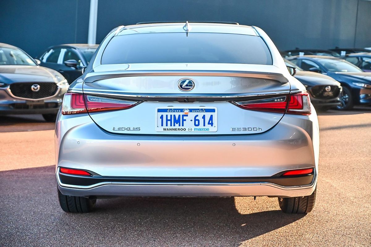 2021 Lexus ES ES300h Luxury AXZH10R