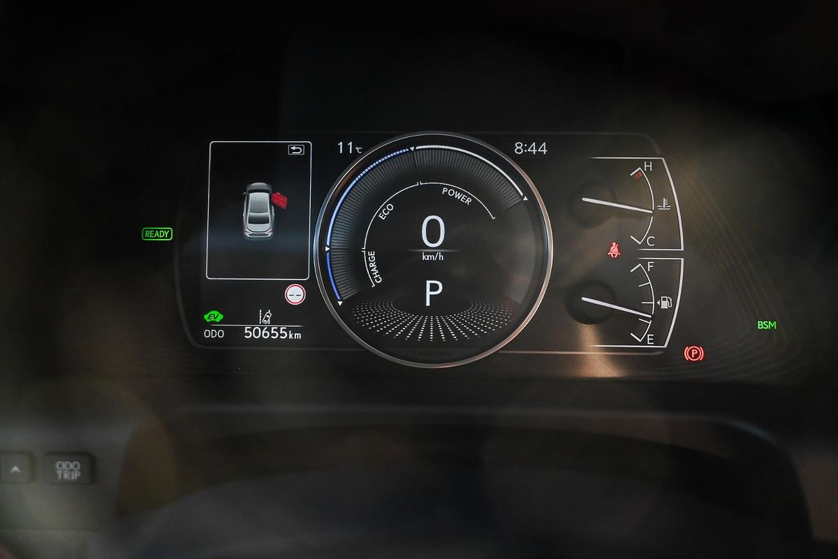 2021 Lexus ES ES300h Luxury AXZH10R