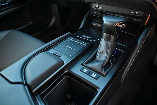 2021 Lexus ES ES300h Luxury AXZH10R