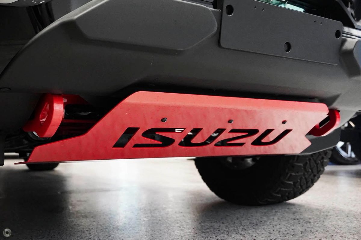 2024 Isuzu D-MAX BLADE 4X4