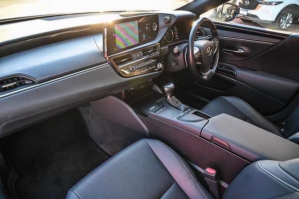 2021 Lexus ES ES300h Luxury AXZH10R
