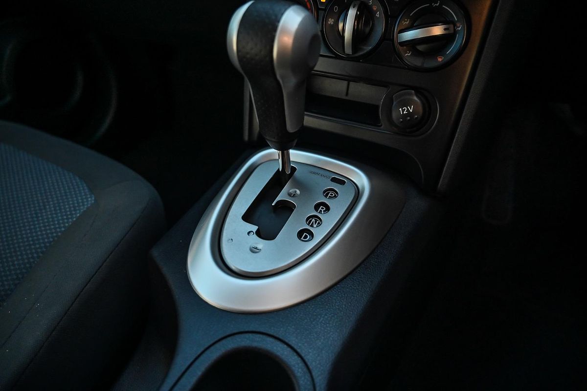 2013 Nissan Dualis ST J10 Series 4