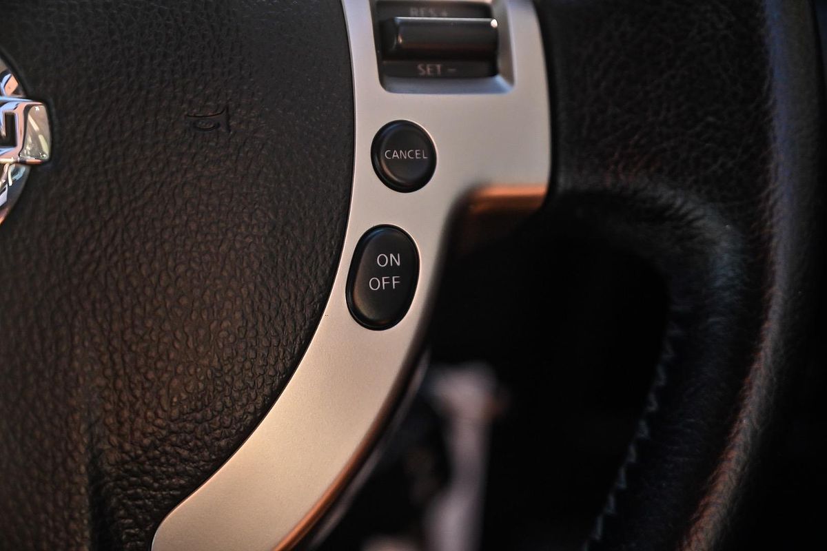 2013 Nissan Dualis ST J10 Series 4