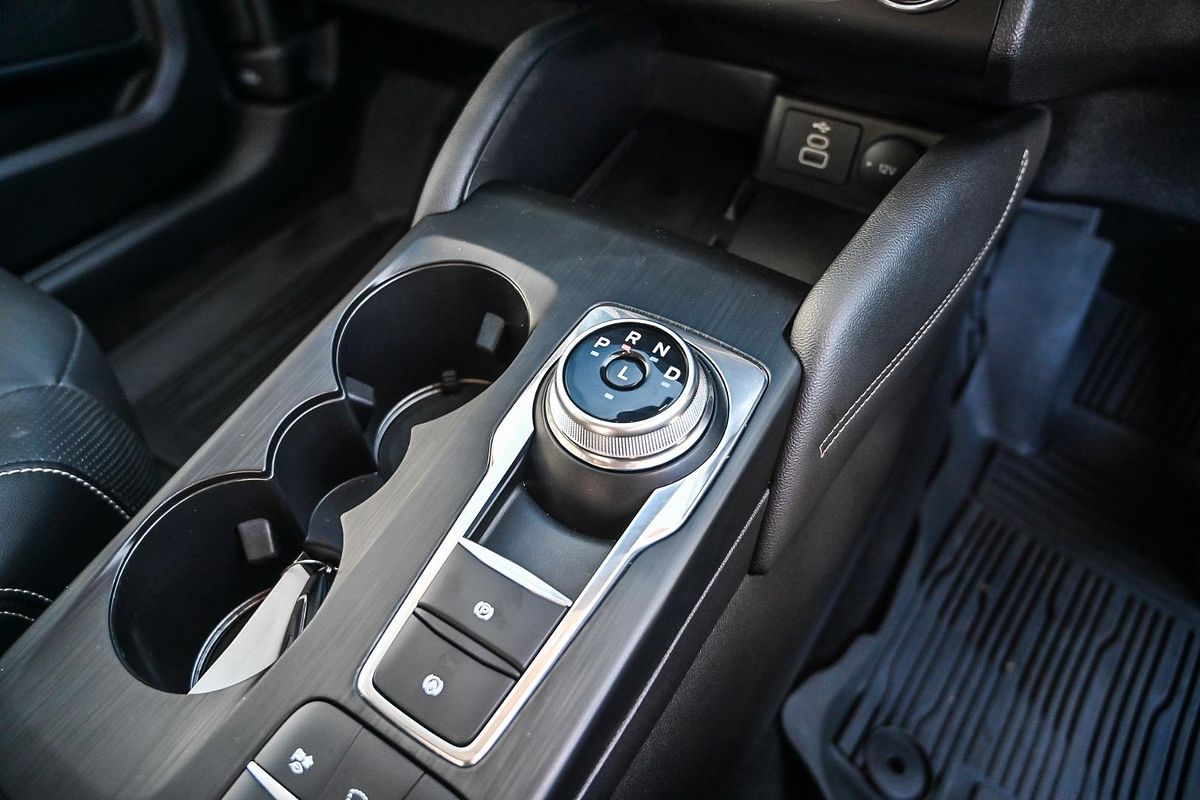 2022 Ford Escape Vignale ZH