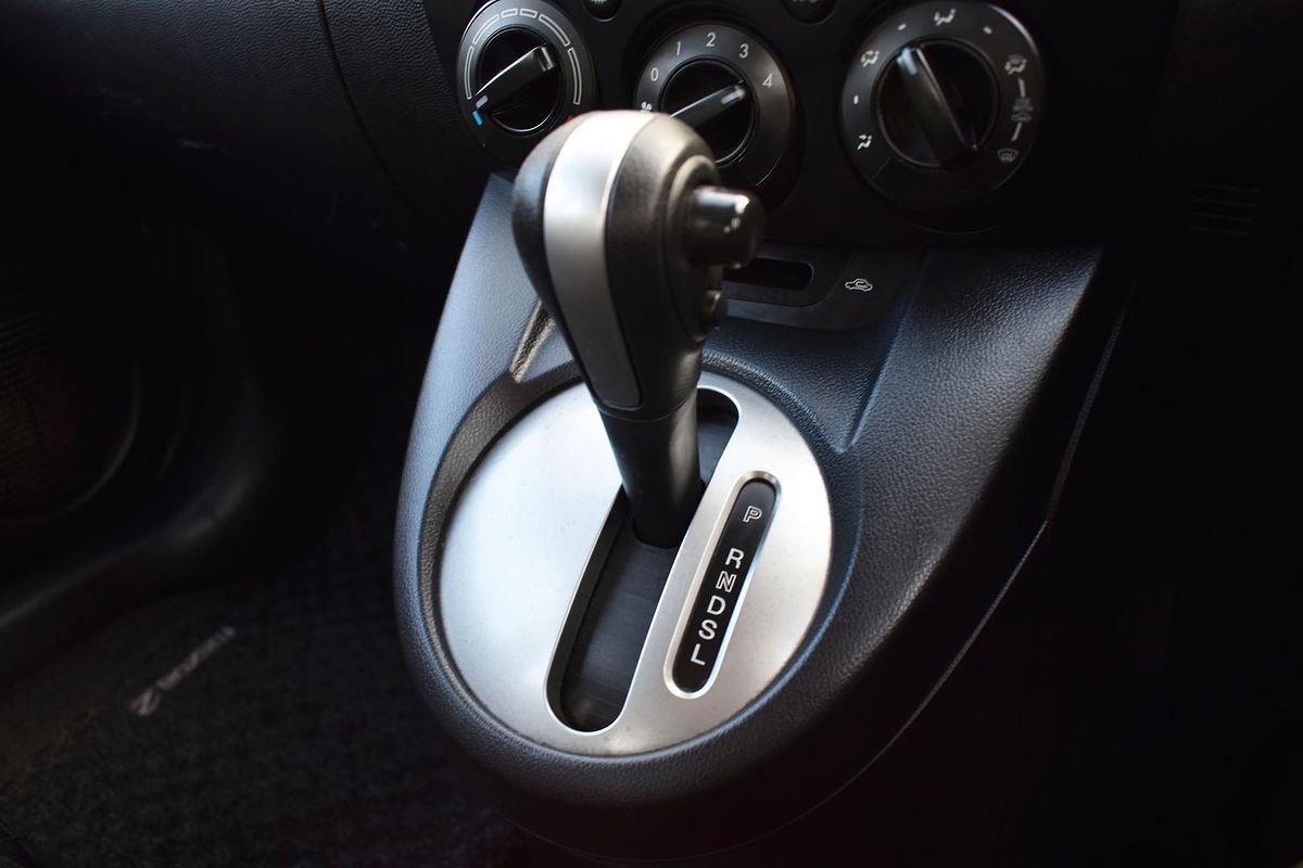 2012 Mazda 2 Neo DE Series 2