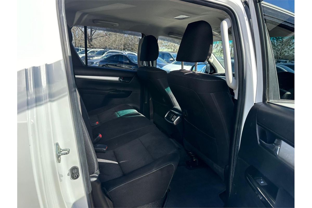 2020 Toyota Hilux SR5 GUN126R 4X4