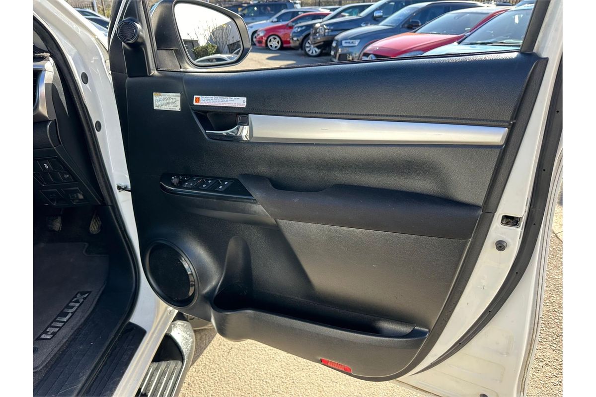 2020 Toyota Hilux SR5 GUN126R 4X4