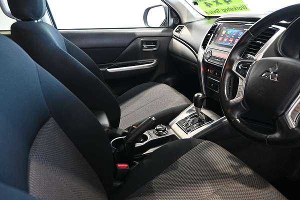 2020 Mitsubishi Triton GLS MR 4X4