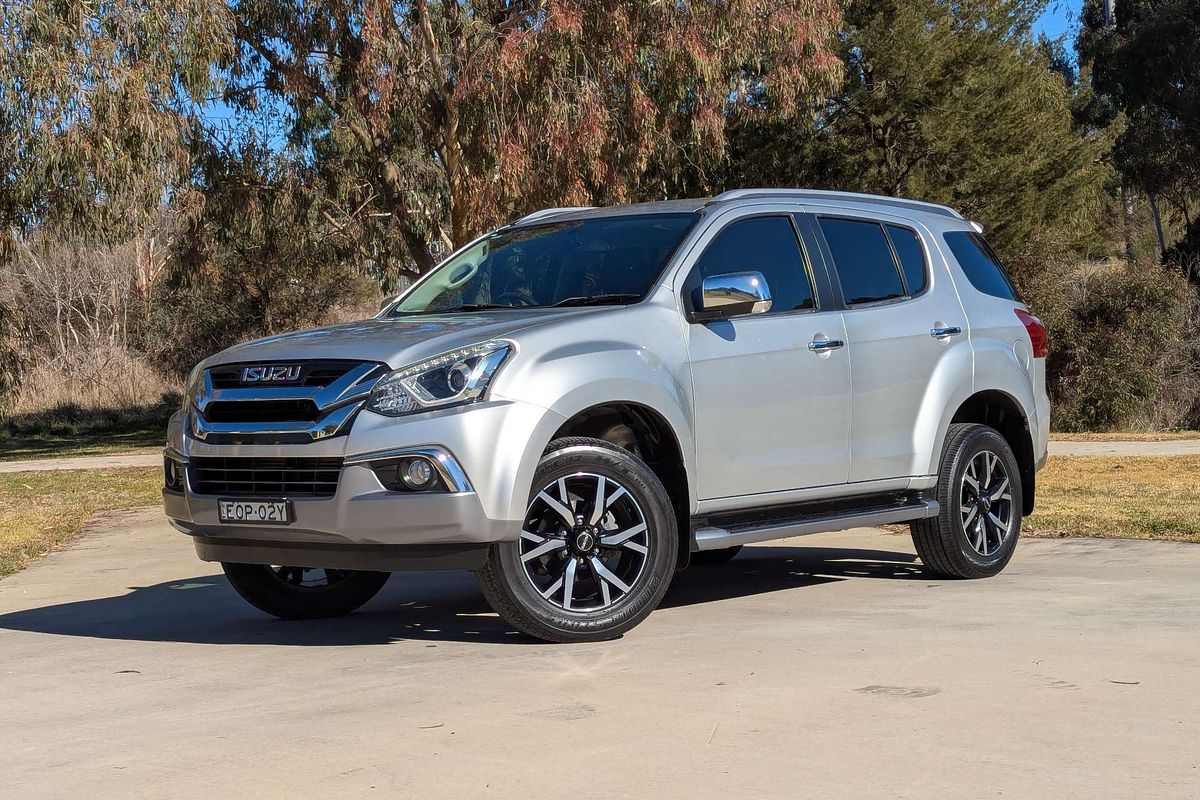 2021 Isuzu MU-X LS-T