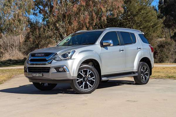 2021 Isuzu MU-X LS-T