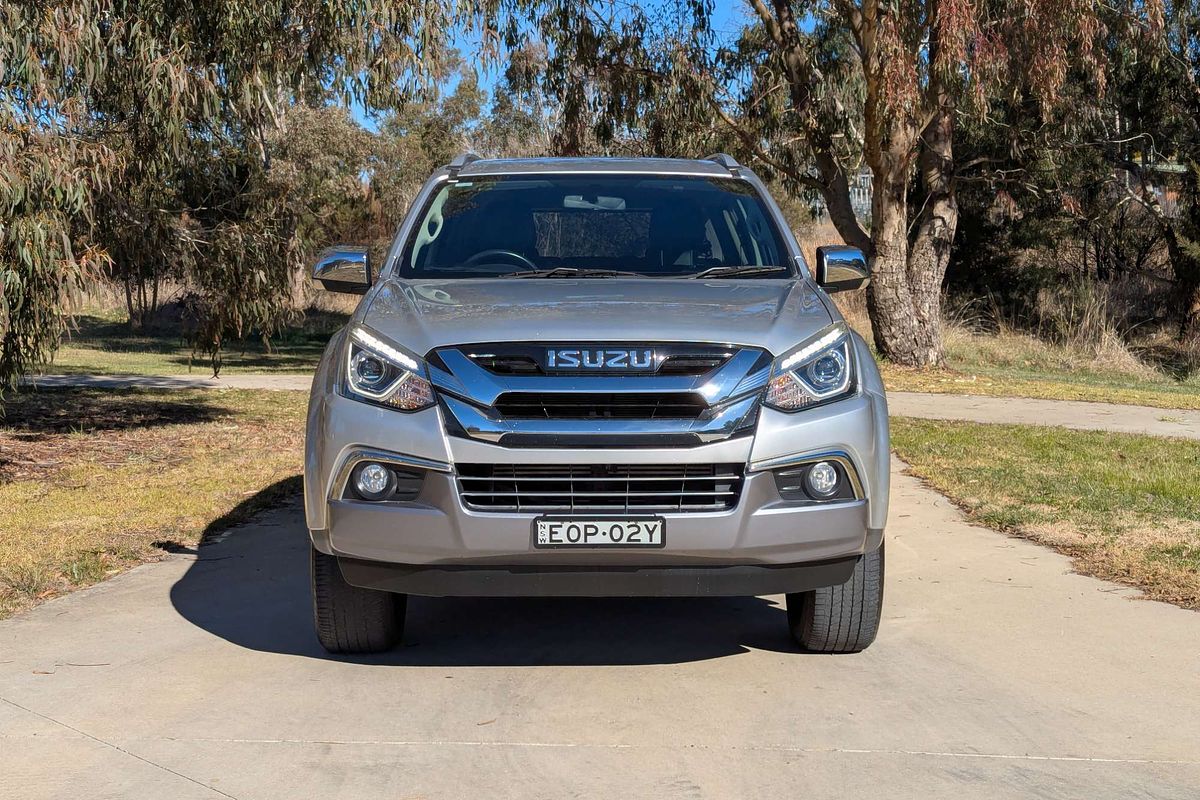 2021 Isuzu MU-X LS-T