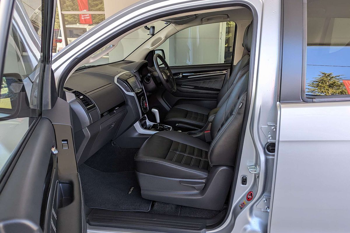 2021 Isuzu MU-X LS-T