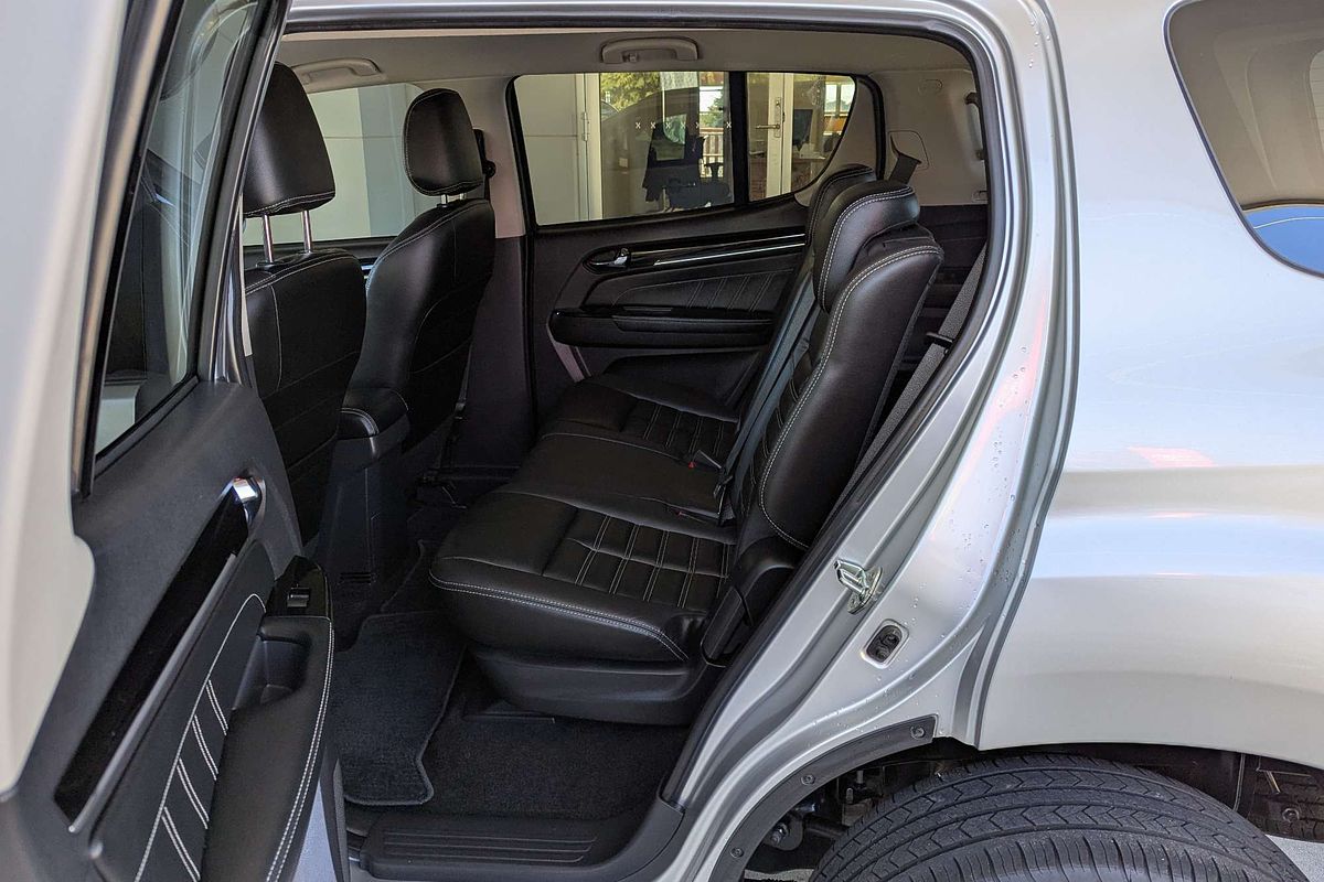 2021 Isuzu MU-X LS-T