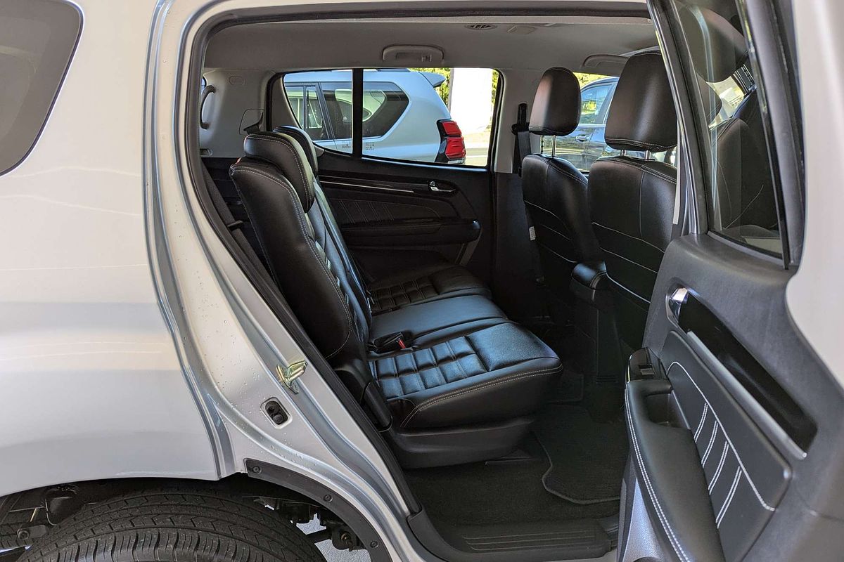 2021 Isuzu MU-X LS-T