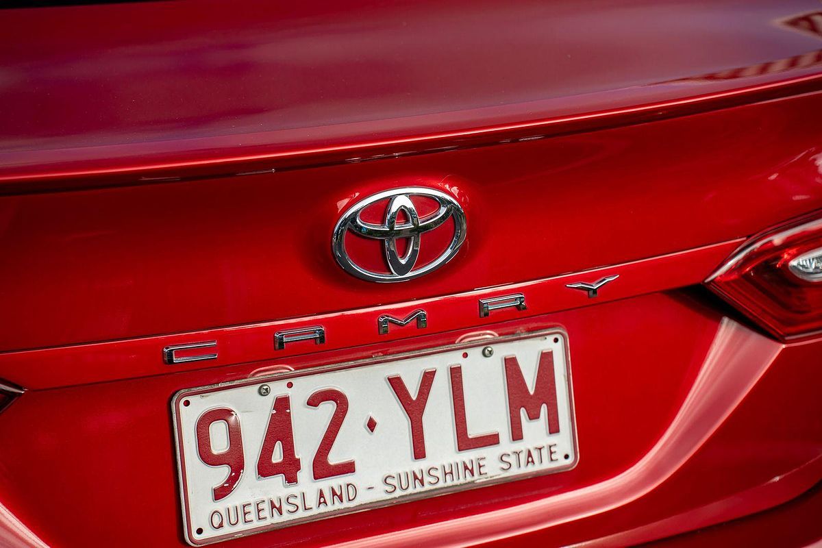 2018 Toyota Camry SL ASV70R