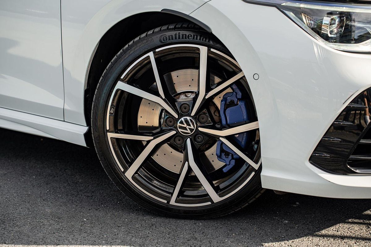 2022 Volkswagen Golf R 8