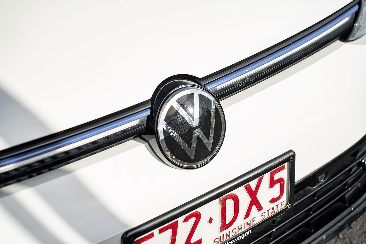 2022 Volkswagen Golf R 8
