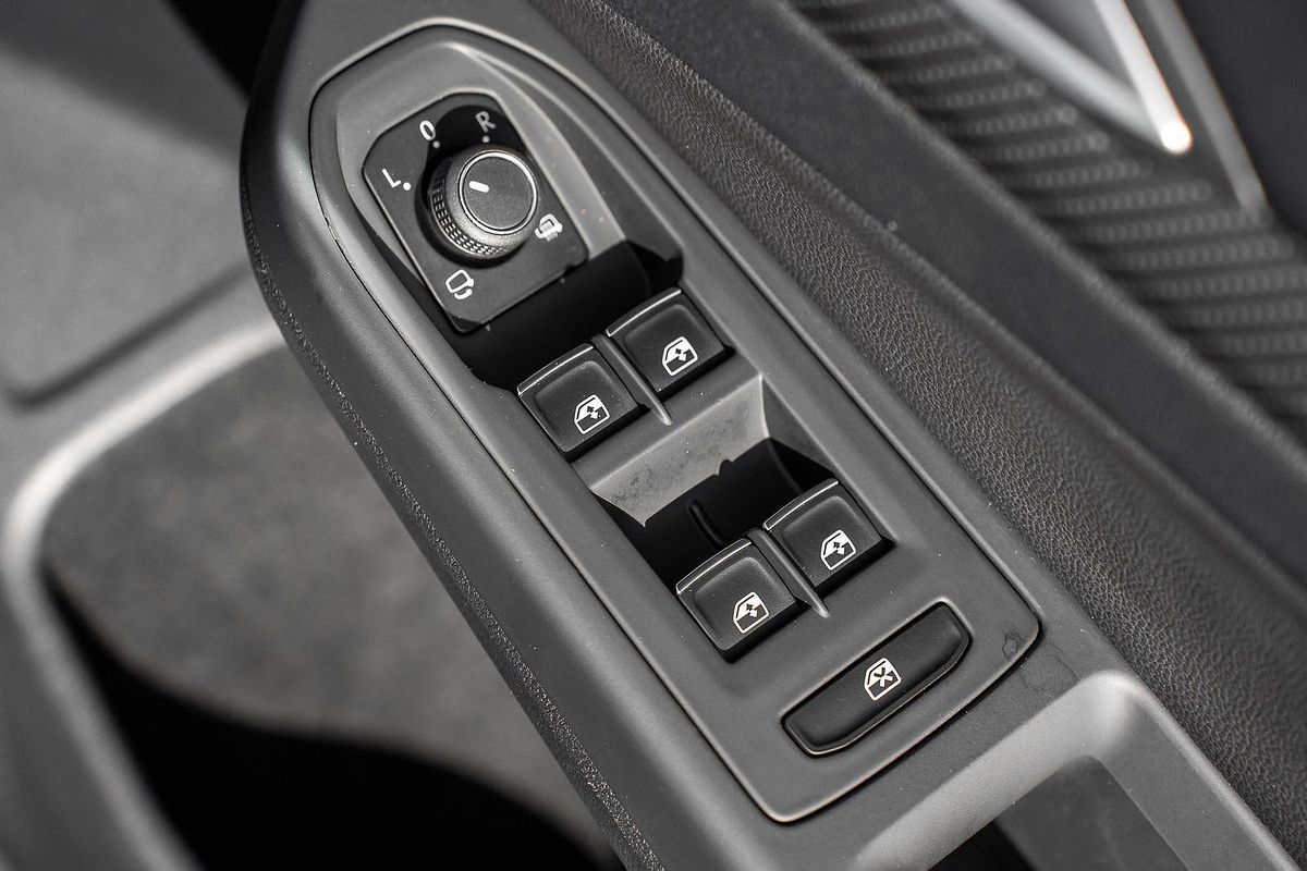 2022 Volkswagen Golf R 8