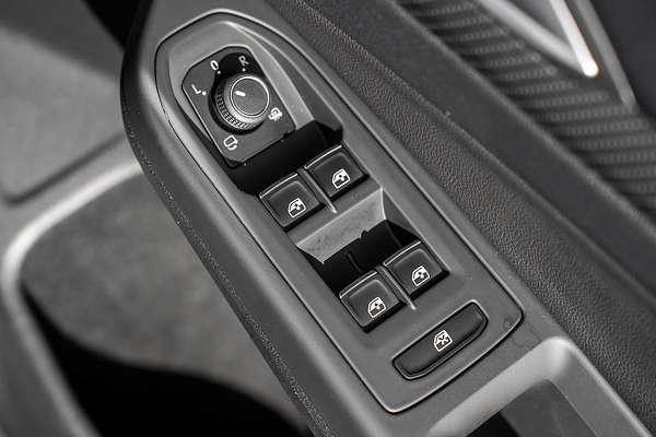 2022 Volkswagen Golf R 8
