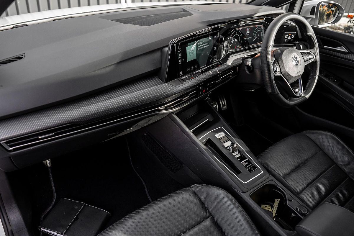2022 Volkswagen Golf R 8