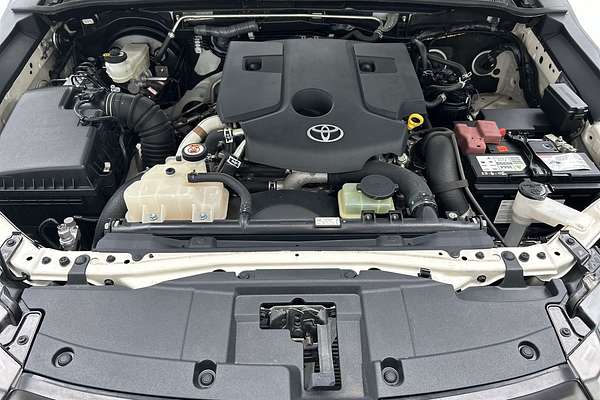 2020 Toyota Hilux SR GUN126R 4X4