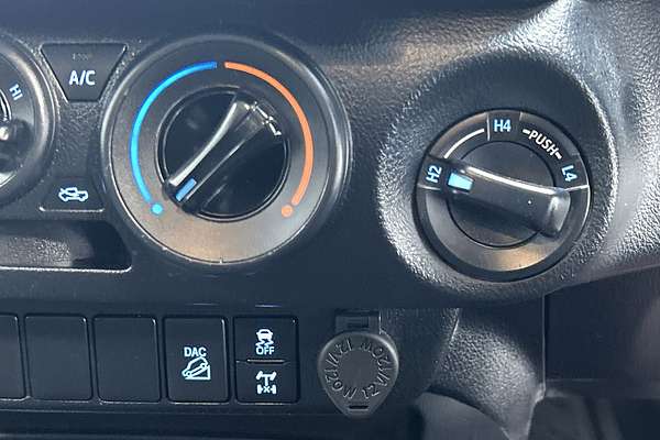 2020 Toyota Hilux SR GUN126R 4X4