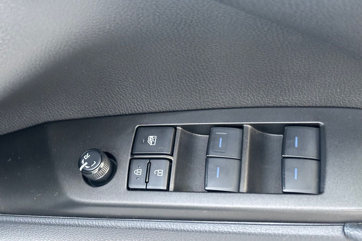 2022 Toyota Camry Ascent AXVH70R
