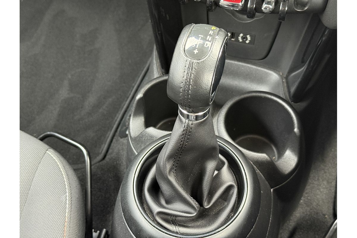 2018 MINI Hatch Cooper F56