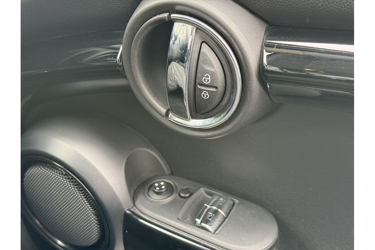 2018 MINI Hatch Cooper F56