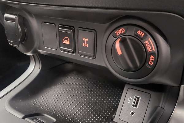 2024 Nissan Navara SL Warrior D23 4X4