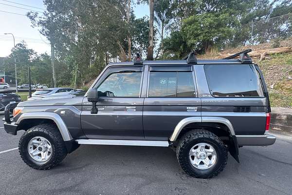 2021 Toyota Landcruiser GXL VDJ76R