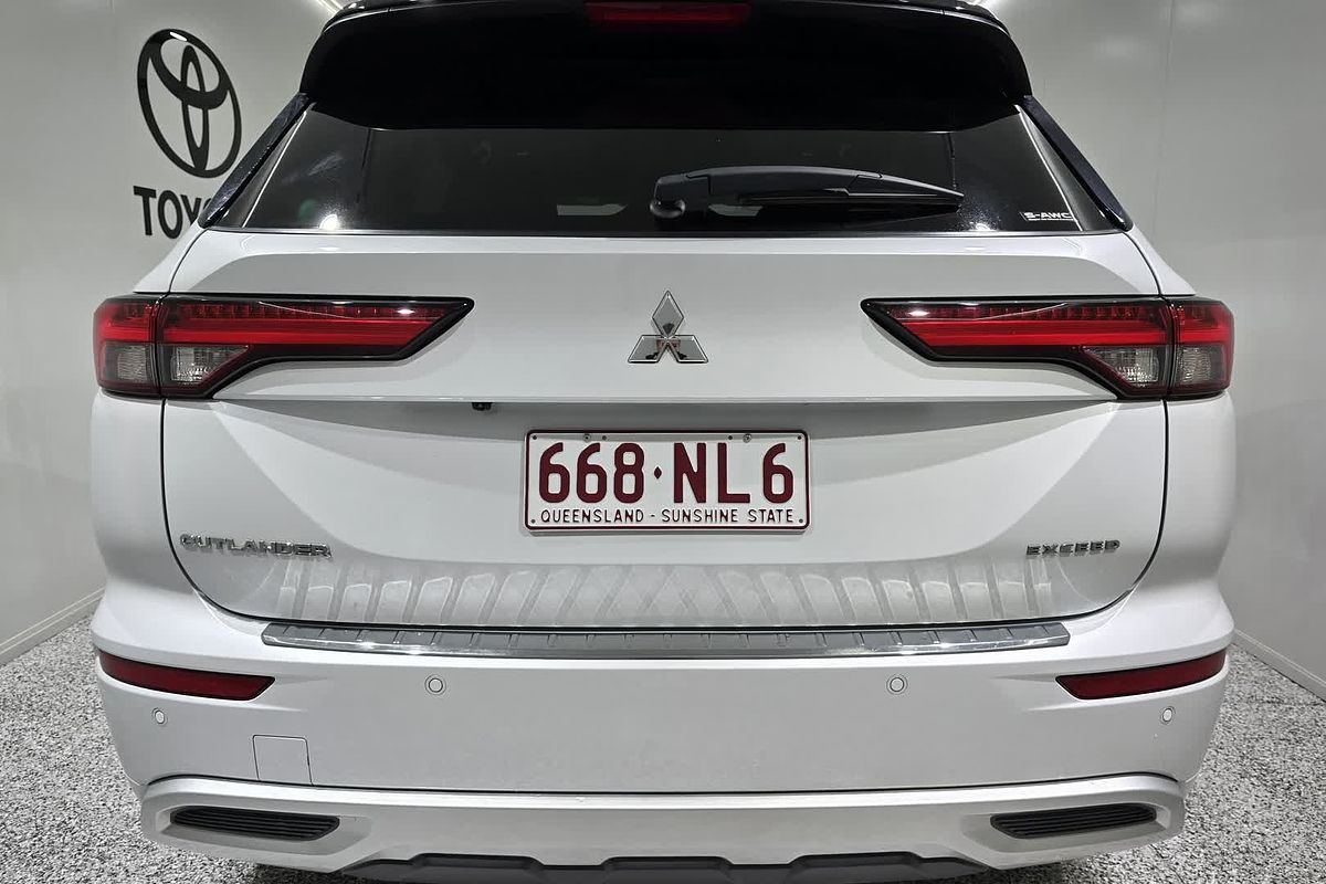 2022 Mitsubishi OUTLANDER OUTLANDER EXCEED TOURER 7 SEAT (AWD) ZM4F46