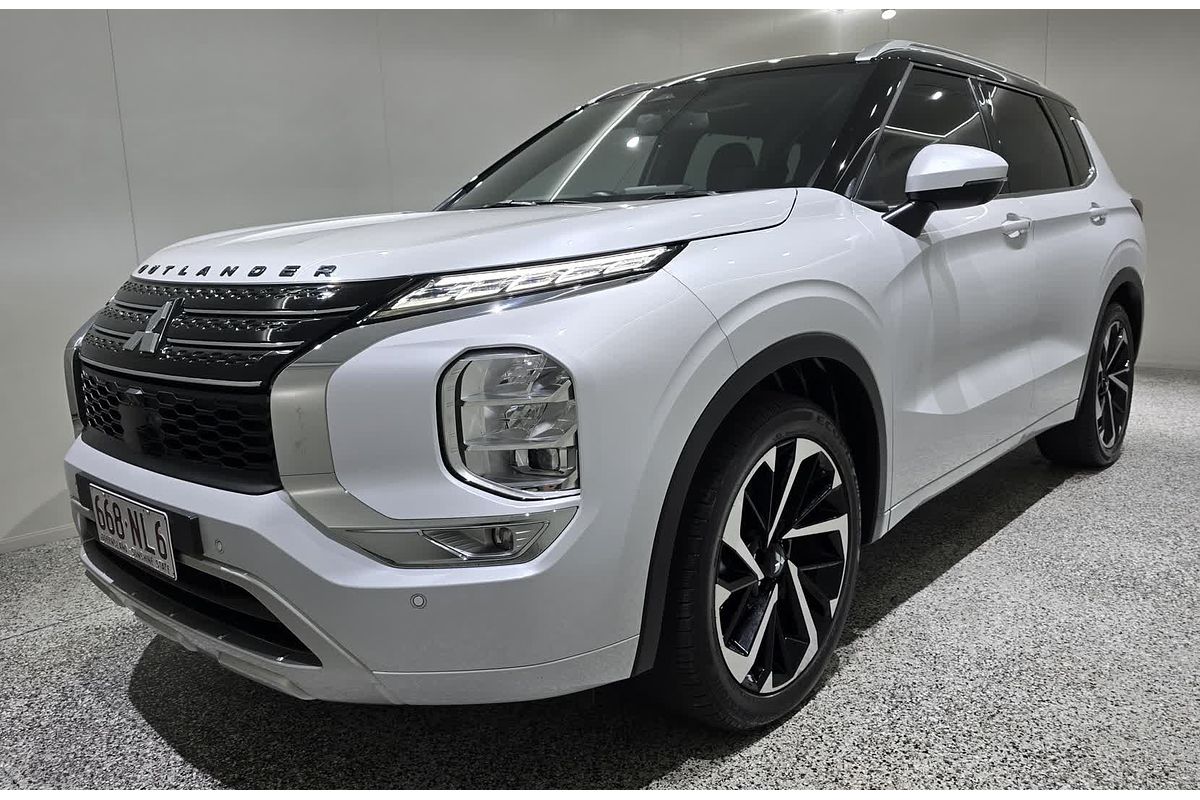 2022 Mitsubishi OUTLANDER OUTLANDER EXCEED TOURER 7 SEAT (AWD) ZM4F46