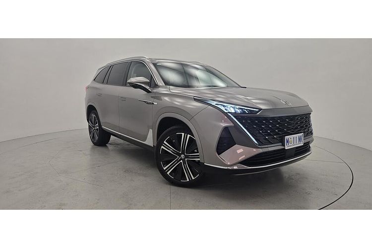 2025 MG QS Essence IS31