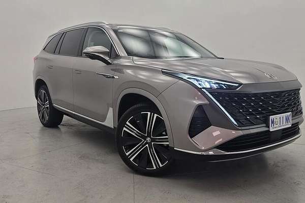 2025 MG QS Essence IS31