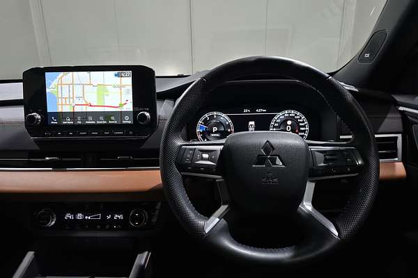 2022 Mitsubishi OUTLANDER OUTLANDER EXCEED TOURER 7 SEAT (AWD) ZM4F46