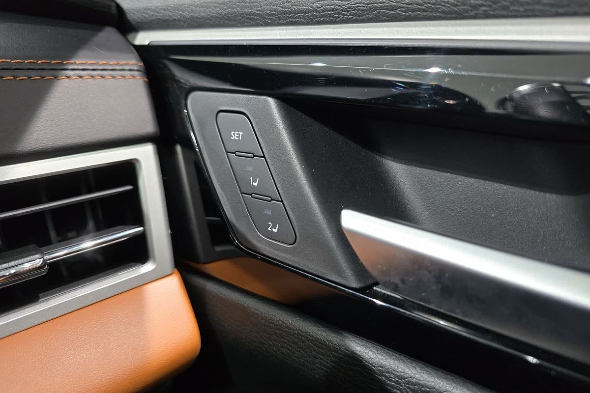 2022 Mitsubishi OUTLANDER OUTLANDER EXCEED TOURER 7 SEAT (AWD) ZM4F46