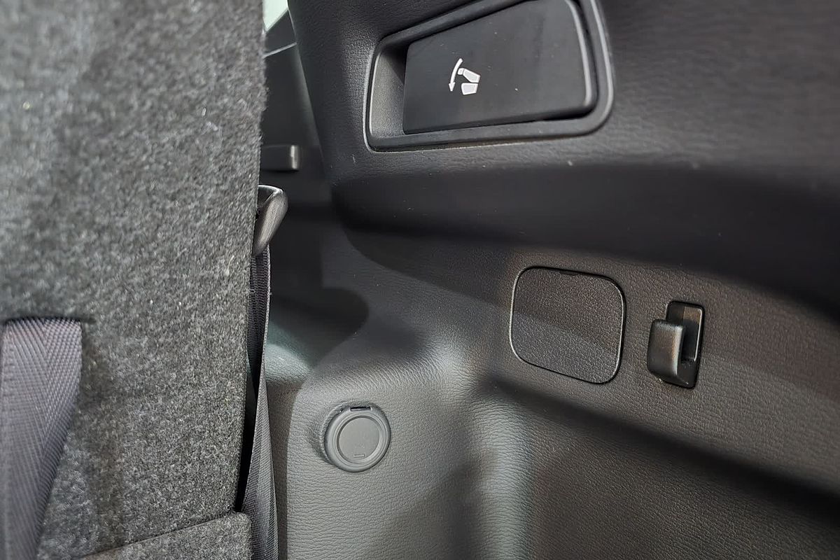 2022 Mitsubishi OUTLANDER OUTLANDER EXCEED TOURER 7 SEAT (AWD) ZM4F46