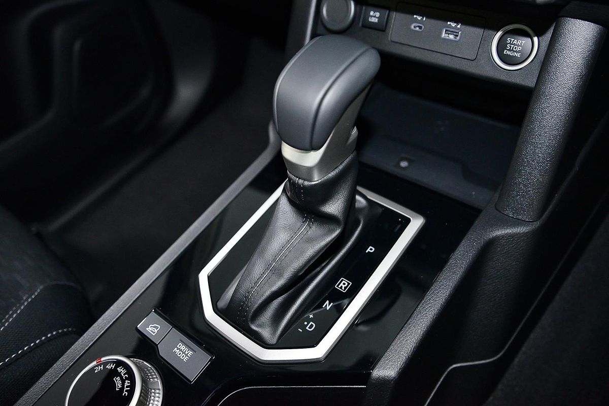 2025 Mitsubishi Triton GLS MV 4X4