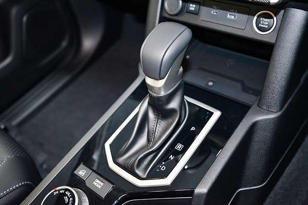 2025 Mitsubishi Triton GLS MV 4X4