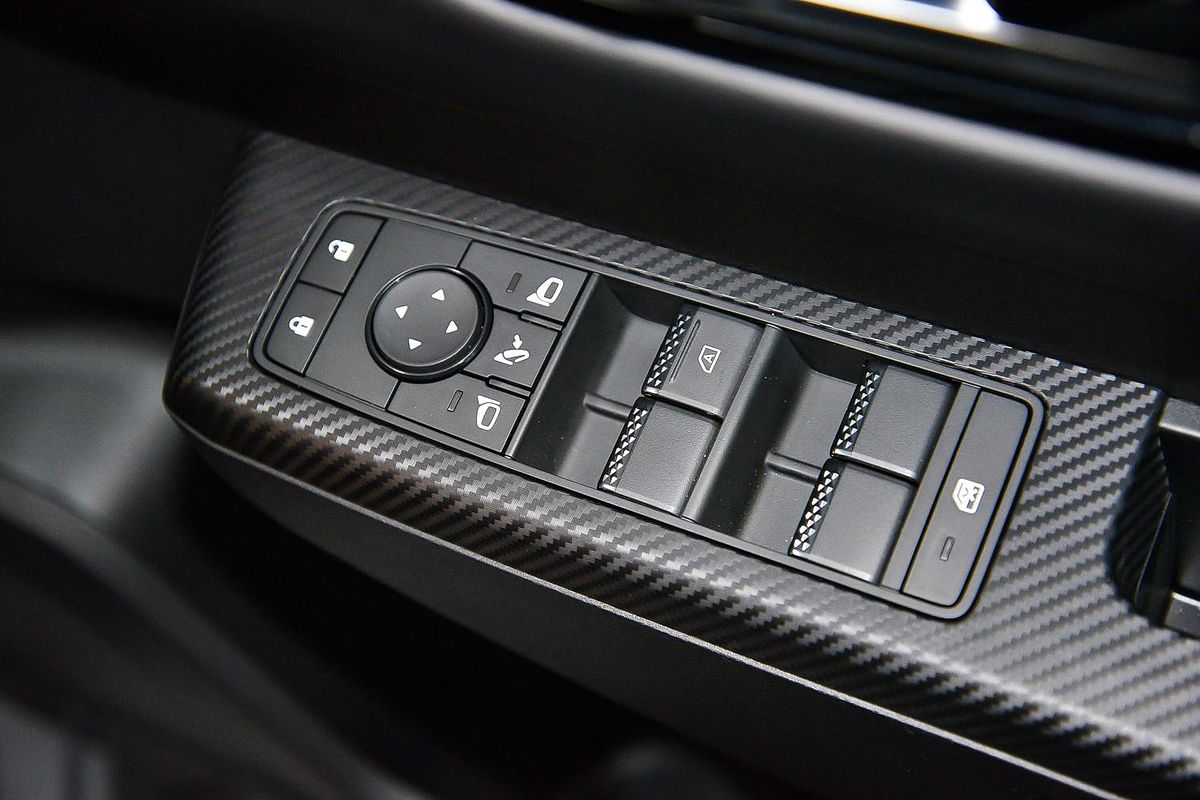 2025 Mitsubishi Triton GLS MV 4X4