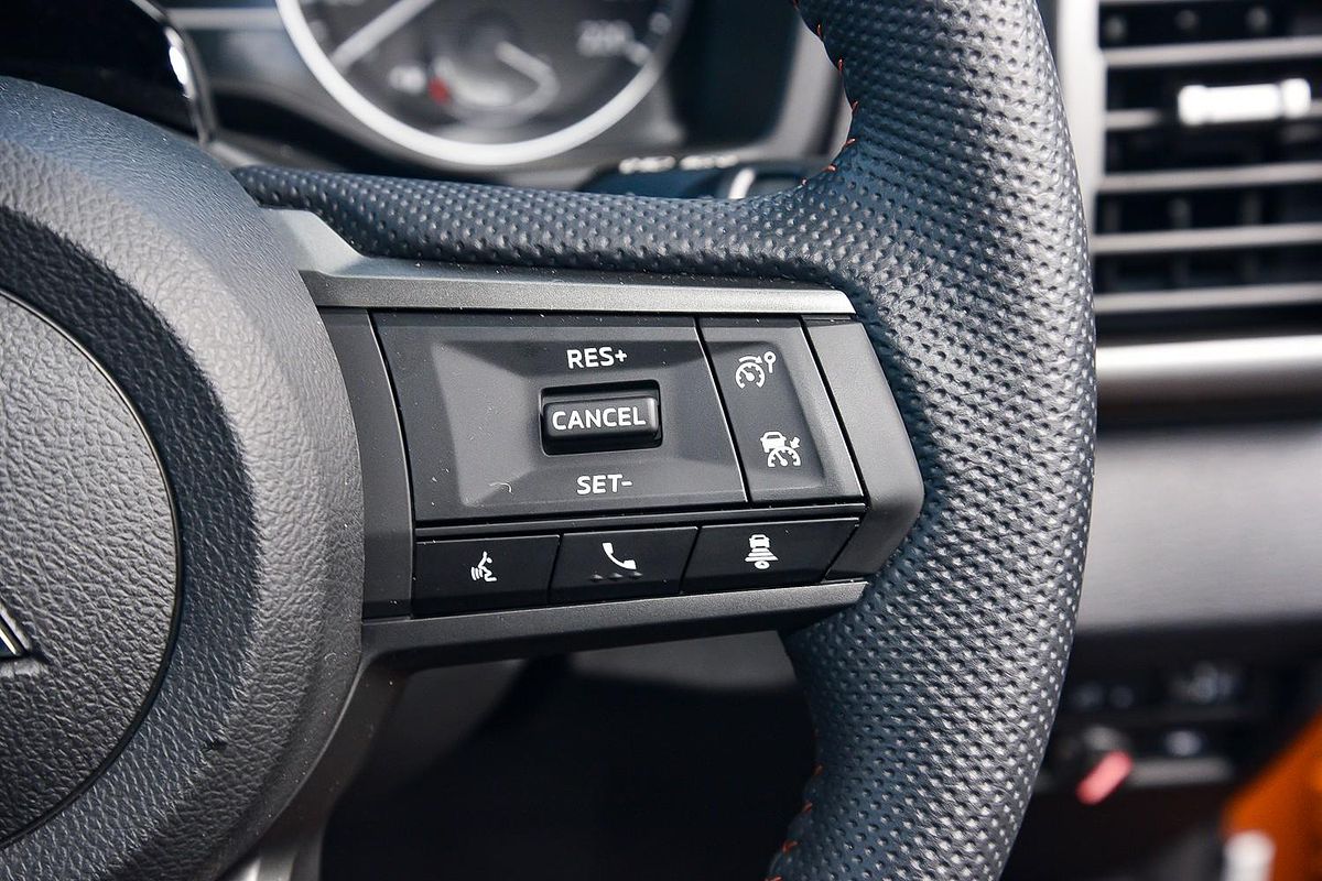 2025 Mitsubishi Triton GSR MV 4X4