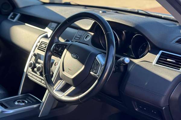 2017 Land Rover Discovery Sport TD4 150 SE L550