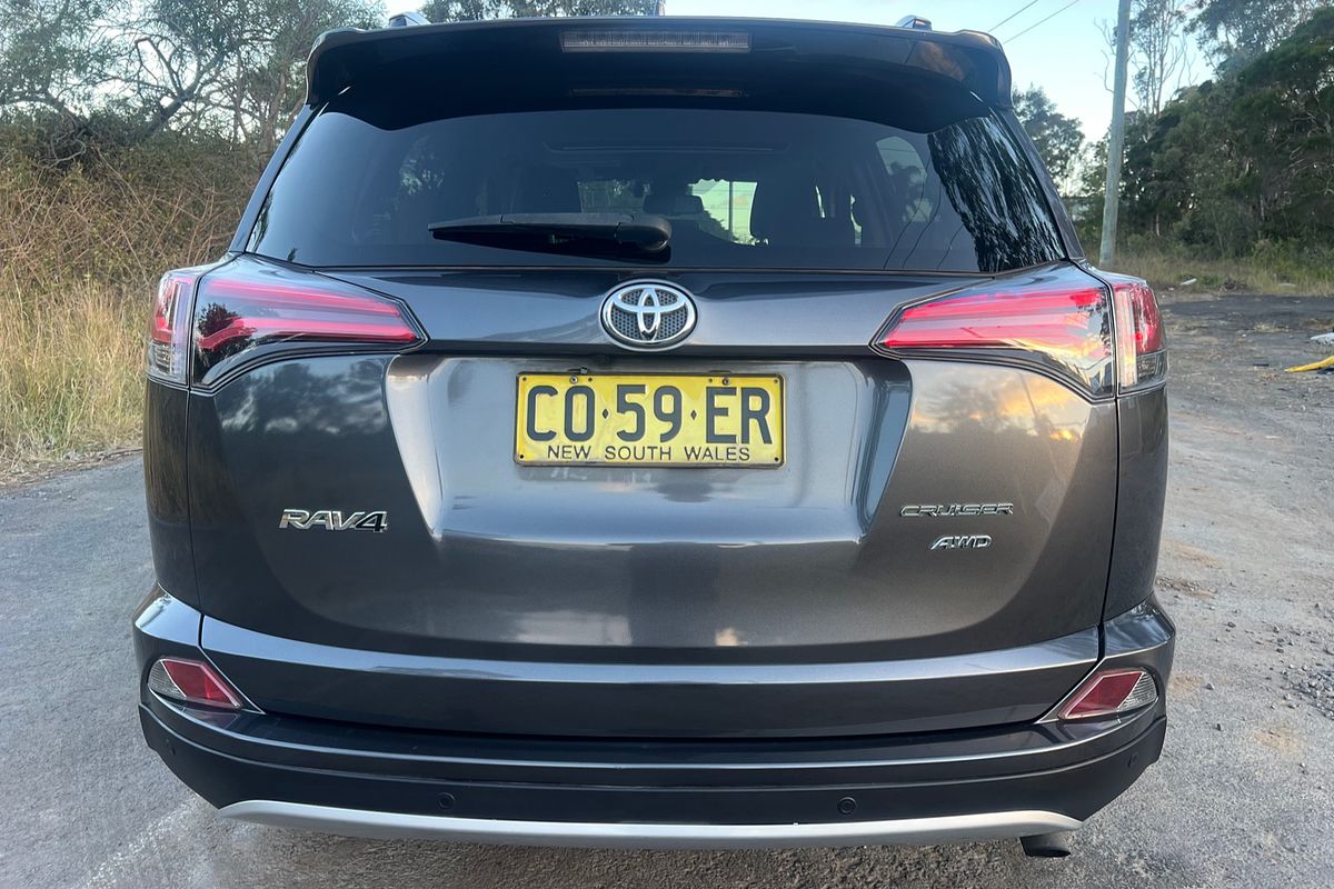 2017 Toyota RAV4 Cruiser ASA44R