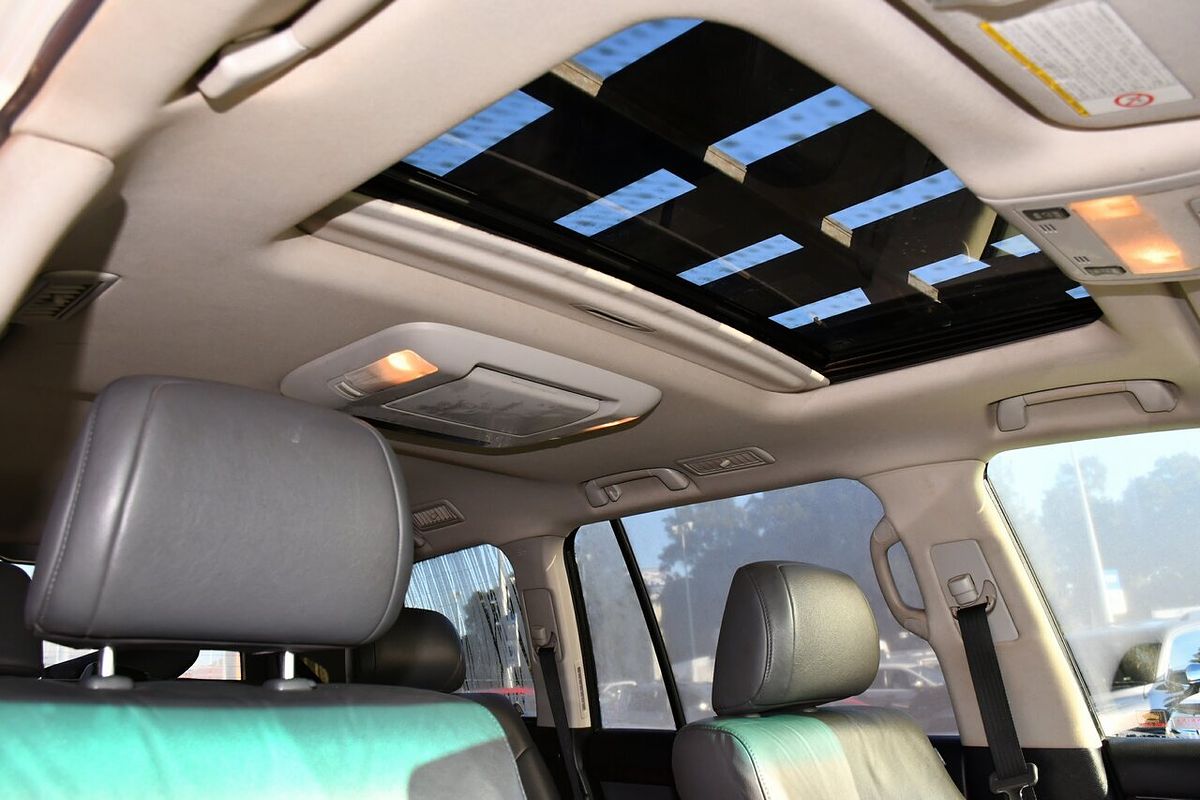 2010 Toyota Landcruiser Sahara VDJ200R